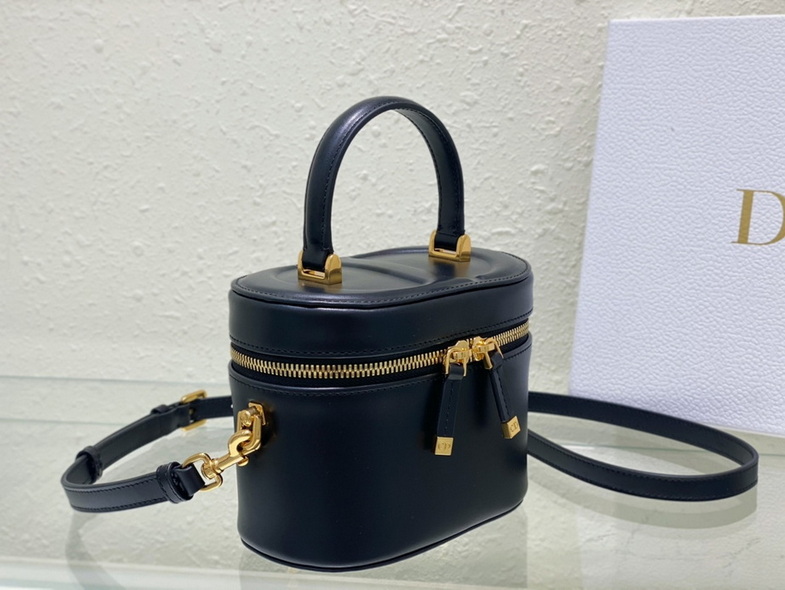 Dior Handbags AAA(Women)-262