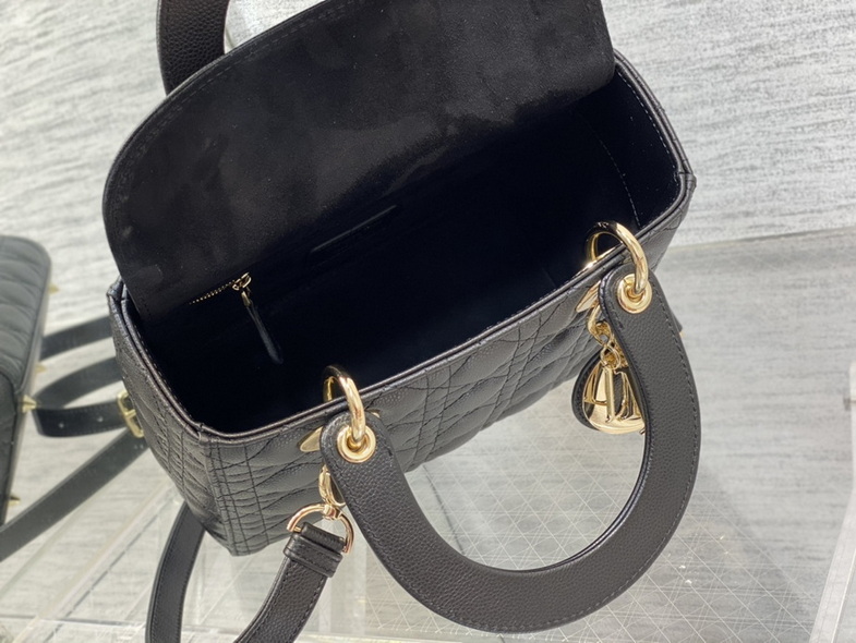 Dior Handbags AAA(Women)-272