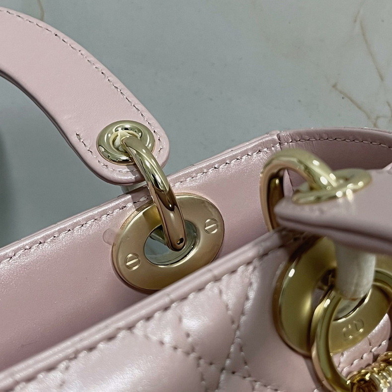 Dior Handbags AAA(Women)-138