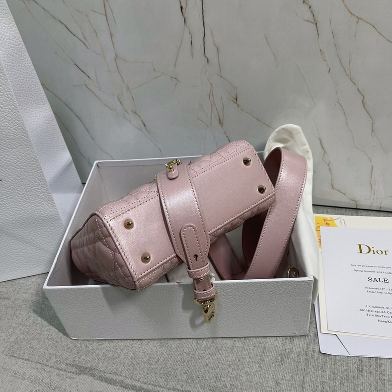 Dior Handbags AAA(Women)-138