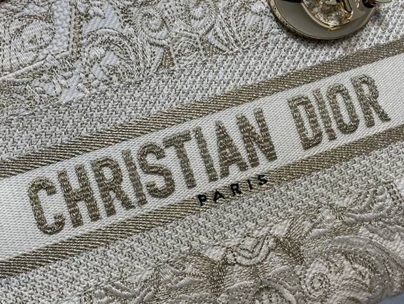 Dior Handbags AAA(Women)-273
