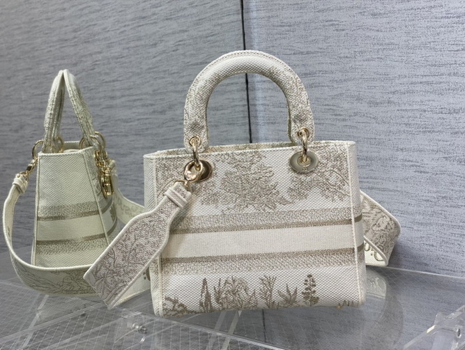 Dior Handbags AAA(Women)-273