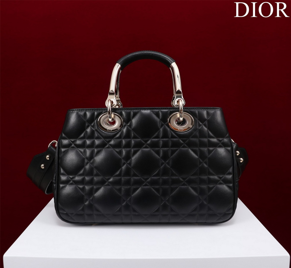Dior Handbags AAA(Women)-277