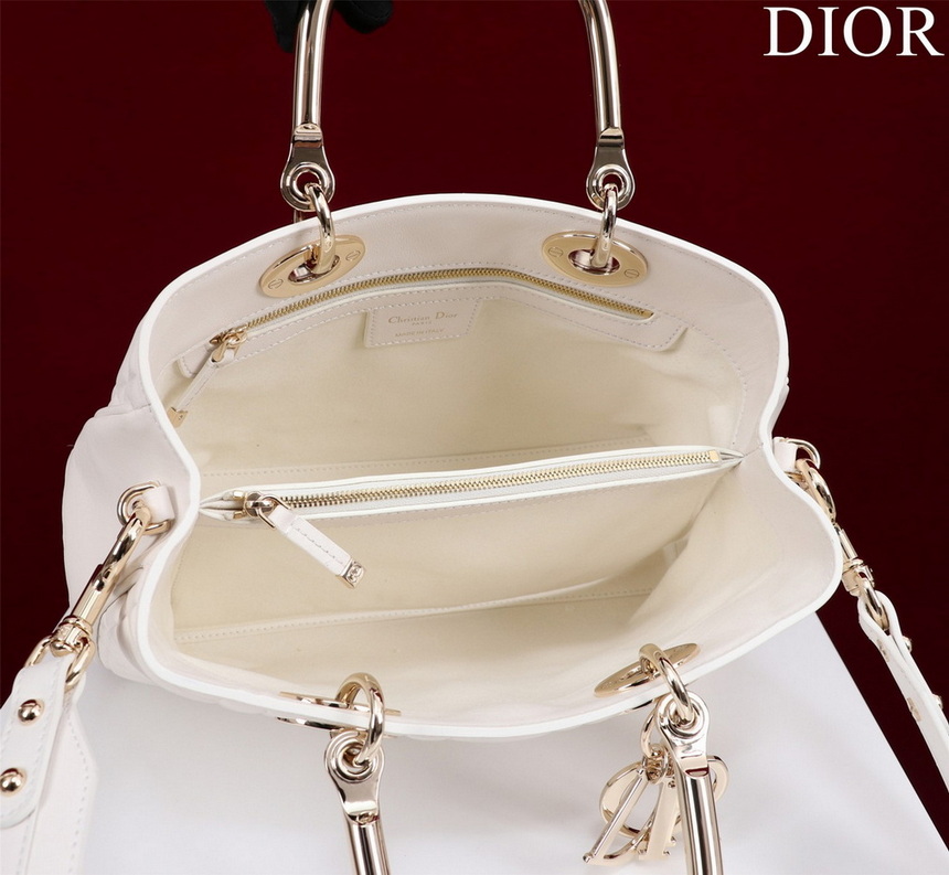 Dior Handbags AAA(Women)-279