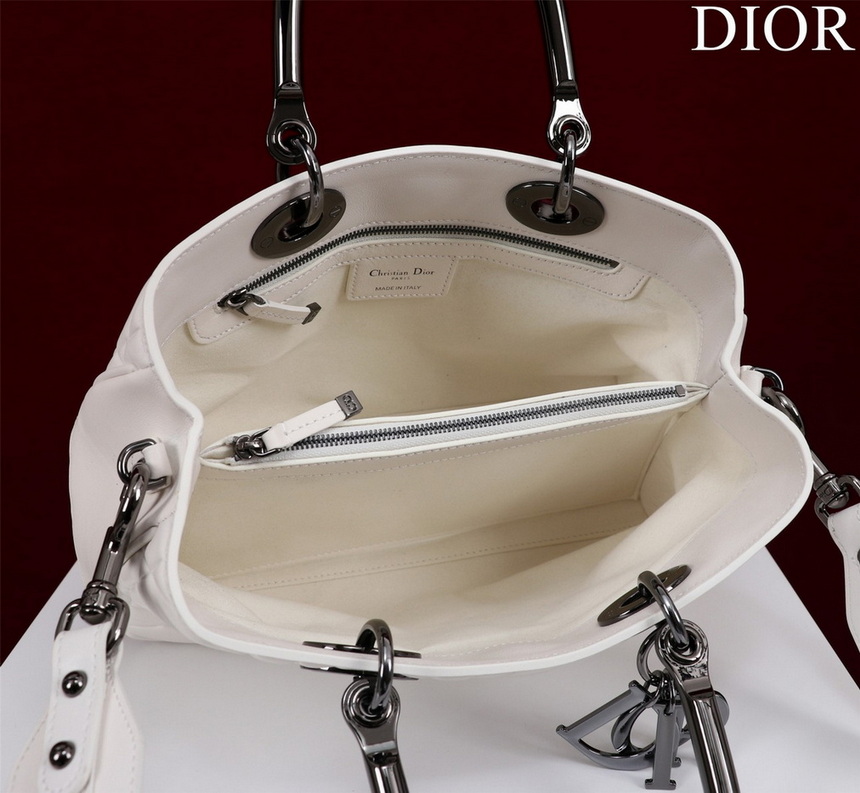 Dior Handbags AAA(Women)-280
