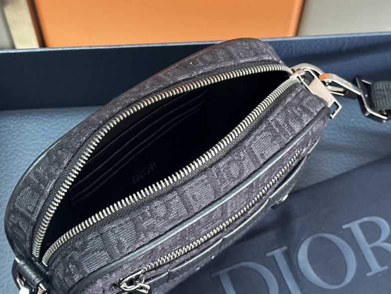 Dior Handbags AAA(Women)-281