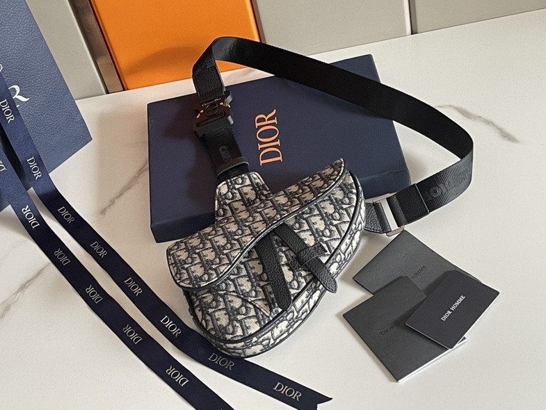 Dior Handbags AAA(Women)-282