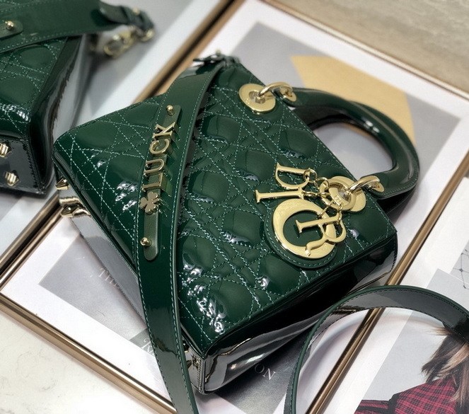 Dior Handbags AAA(Women)-284
