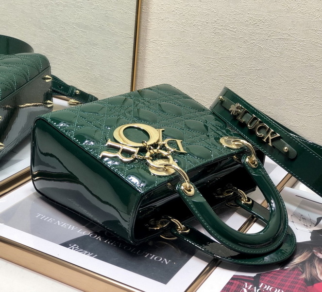 Dior Handbags AAA(Women)-284