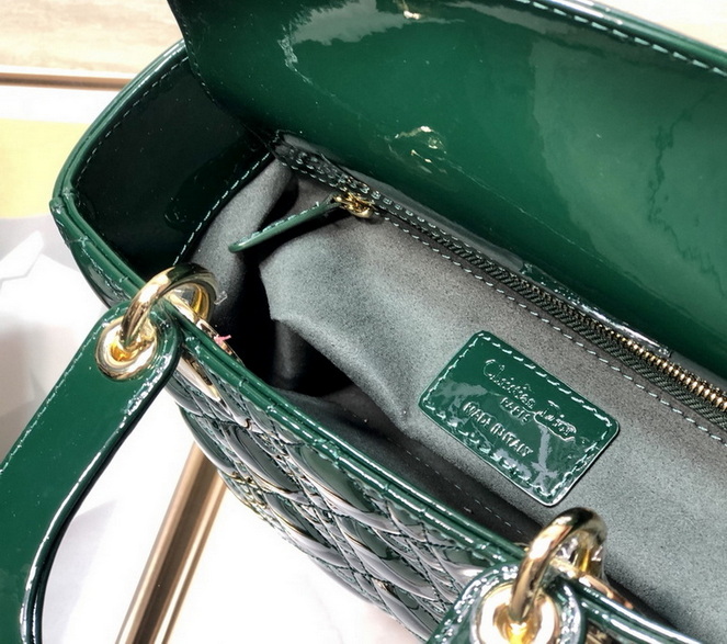 Dior Handbags AAA(Women)-284