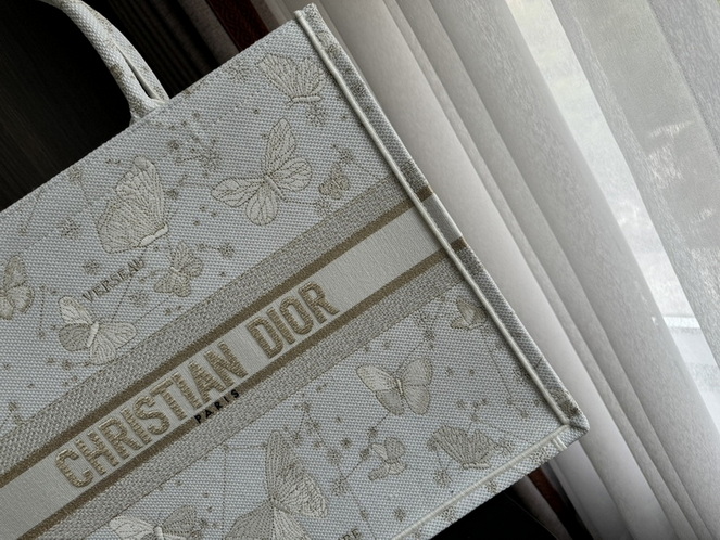 Dior Handbags AAA(Women)-286