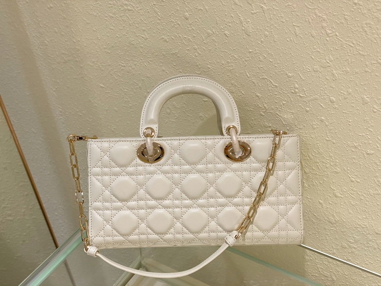 Dior Handbags AAA(Women)-300