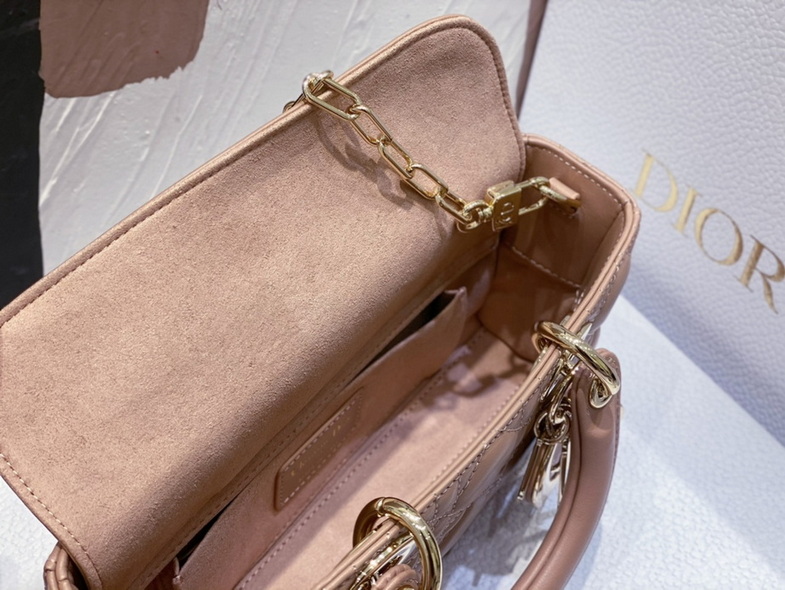 Dior Handbags AAA(Women)-304