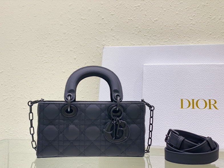 Dior Handbags AAA(Women)-306