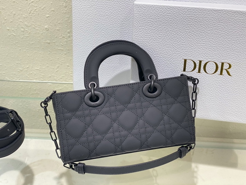 Dior Handbags AAA(Women)-306