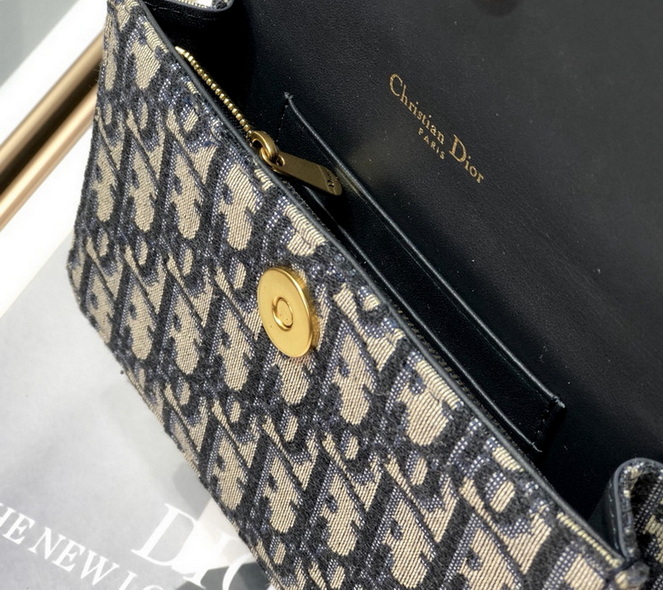Dior Handbags AAA(Women)-322