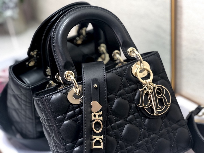 Dior Handbags AAA(Women)-326