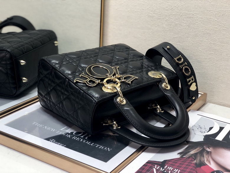 Dior Handbags AAA(Women)-326