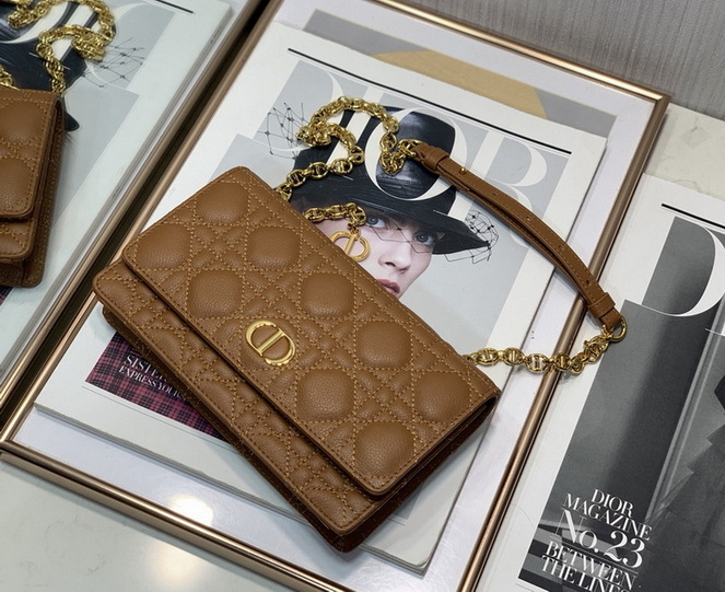 Dior Handbags AAA(Women)-331