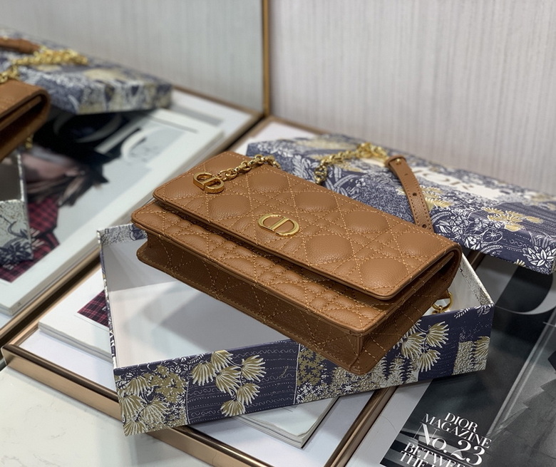 Dior Handbags AAA(Women)-331