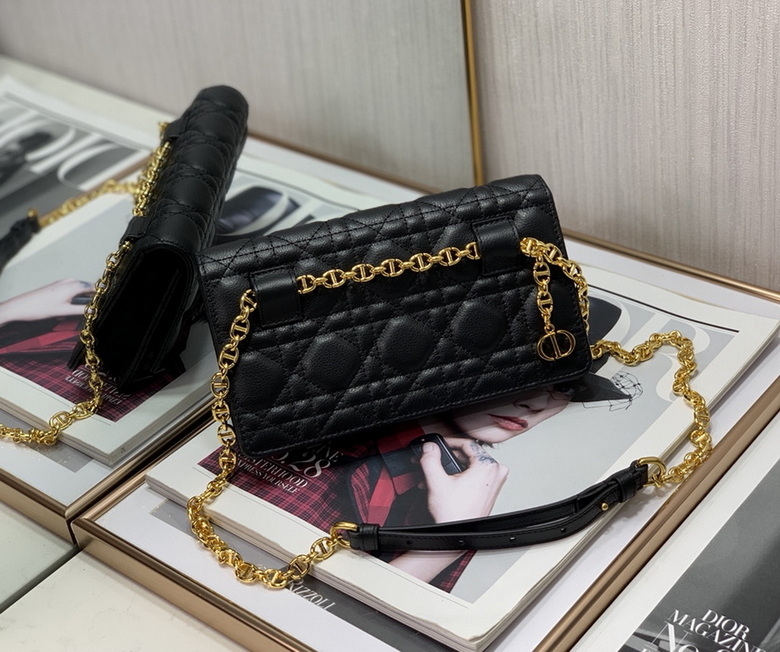 Dior Handbags AAA(Women)-333