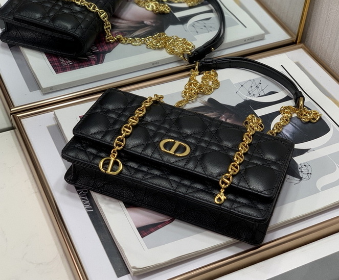 Dior Handbags AAA(Women)-333