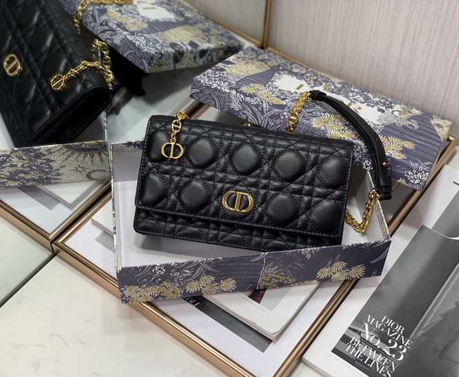 Dior Handbags AAA(Women)-333
