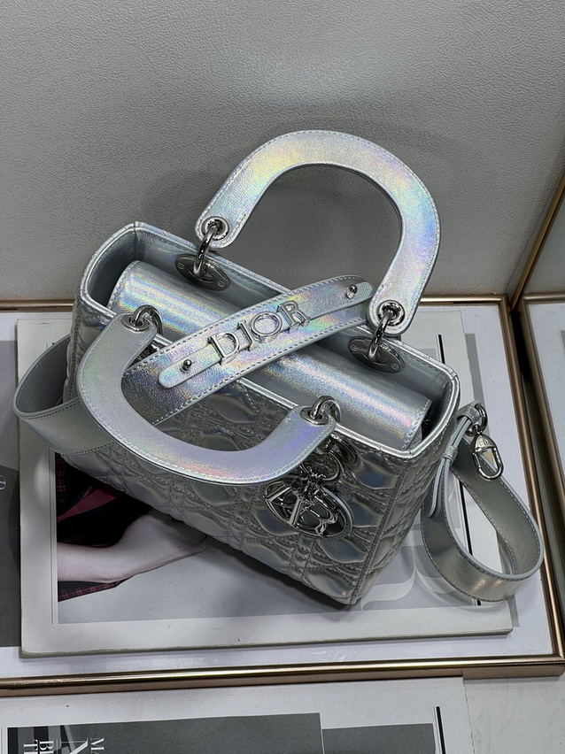 Dior Handbags AAA(Women)-334