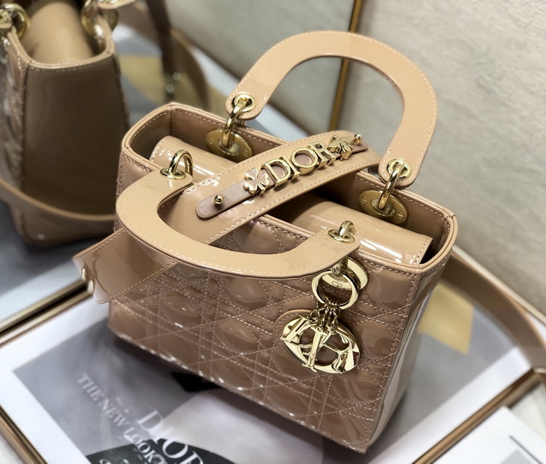 Dior Handbags AAA(Women)-337