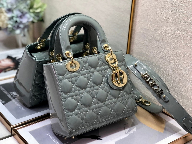 Dior Handbags AAA(Women)-339