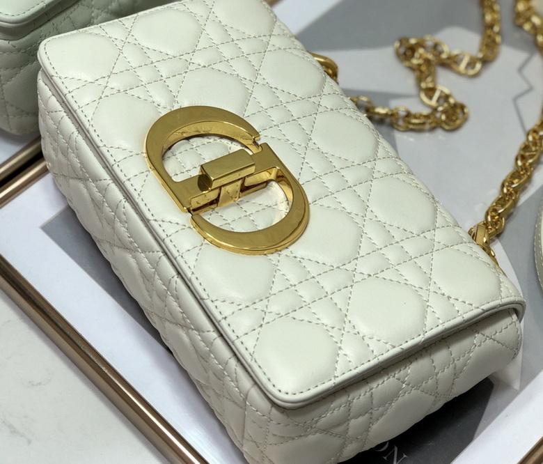 Dior Handbags AAA(Women)-340
