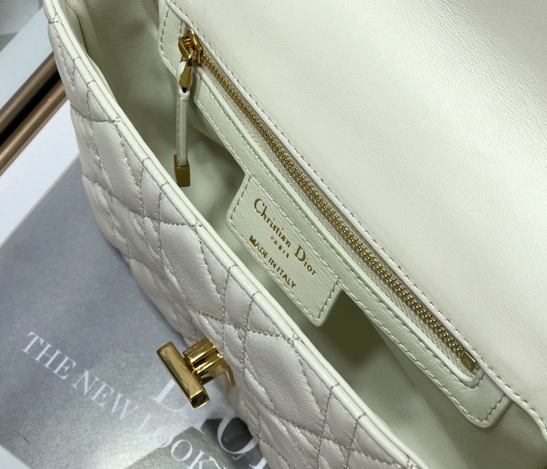 Dior Handbags AAA(Women)-340