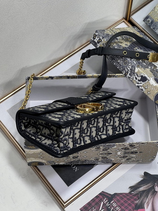 Dior Handbags AAA(Women)-345