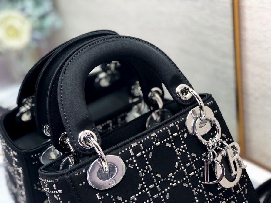 Dior Handbags AAA(Women)-347