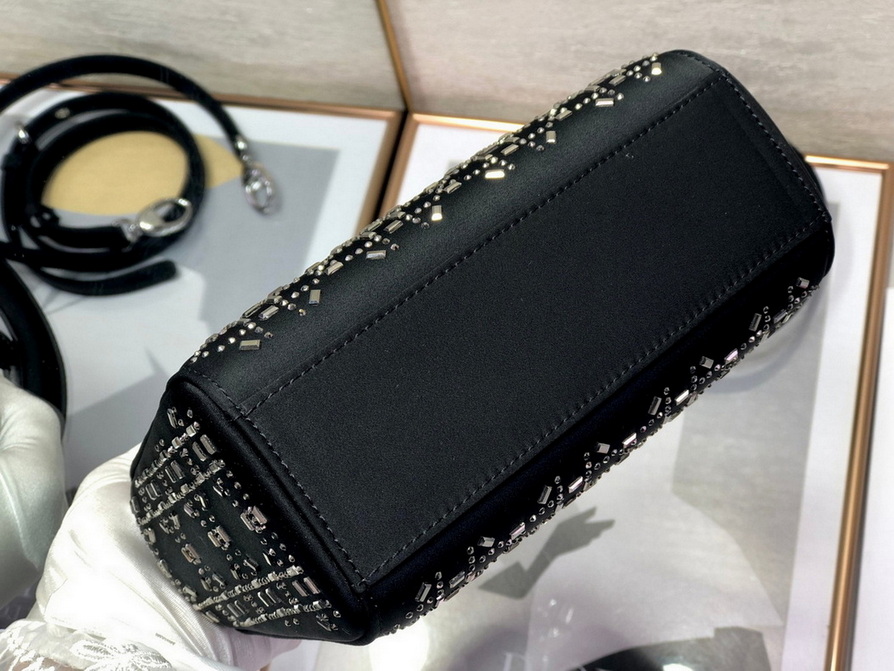 Dior Handbags AAA(Women)-347