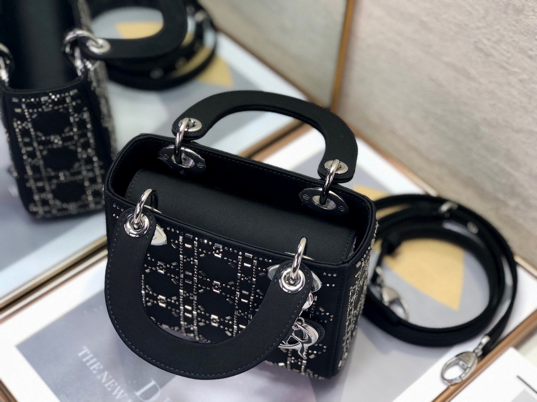 Dior Handbags AAA(Women)-347
