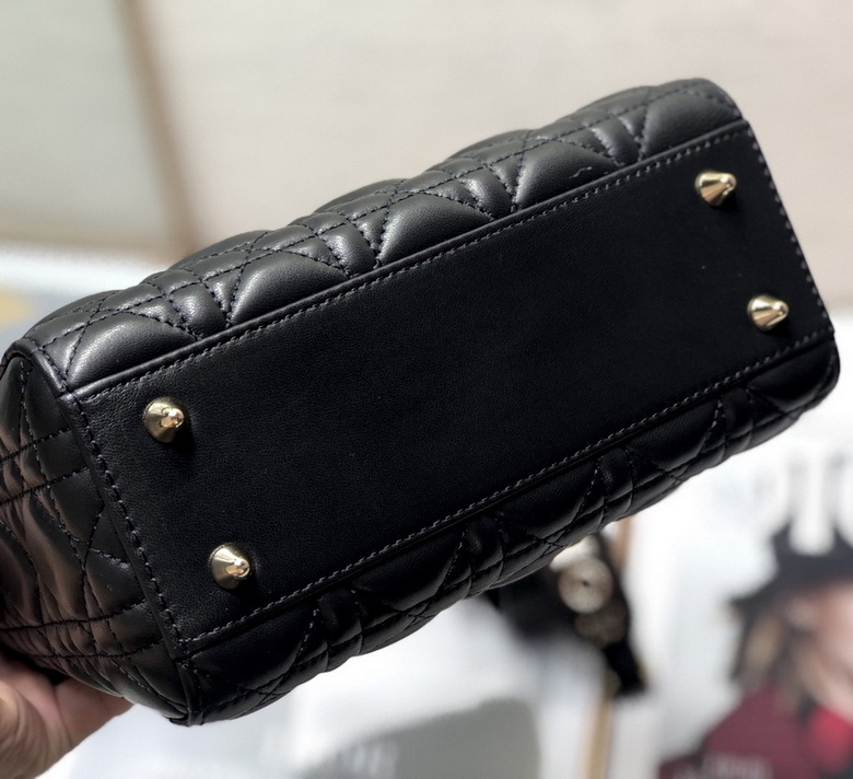 Dior Handbags AAA(Women)-353