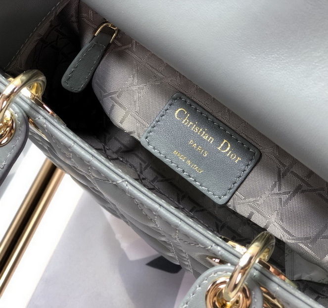 Dior Handbags AAA(Women)-354