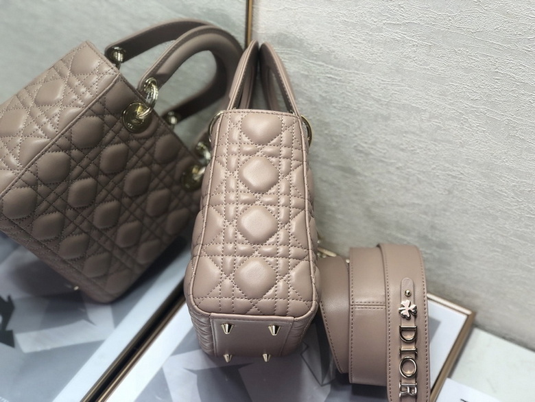 Dior Handbags AAA(Women)-356