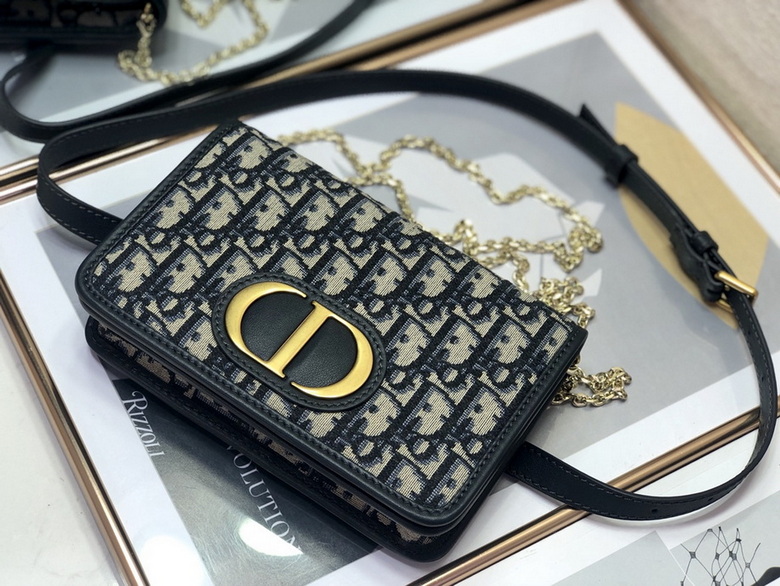 Dior Handbags AAA(Women)-358