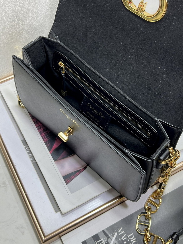 Dior Handbags AAA(Women)-362