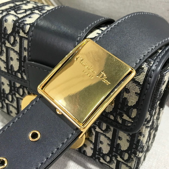 Dior Handbags AAA(Women)-373