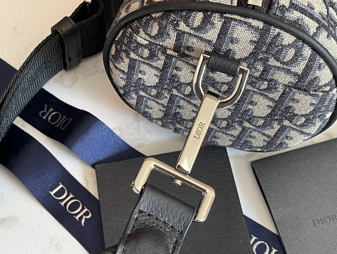 Dior Handbags AAA(Women)-377