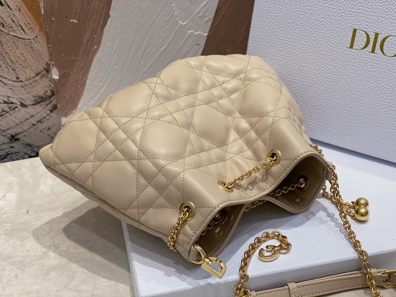 Dior Handbags AAA(Women)-392