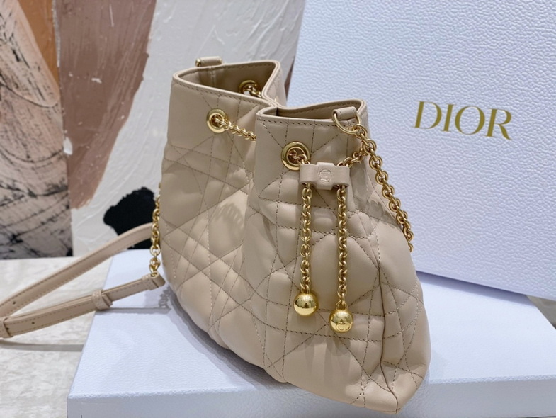 Dior Handbags AAA(Women)-392