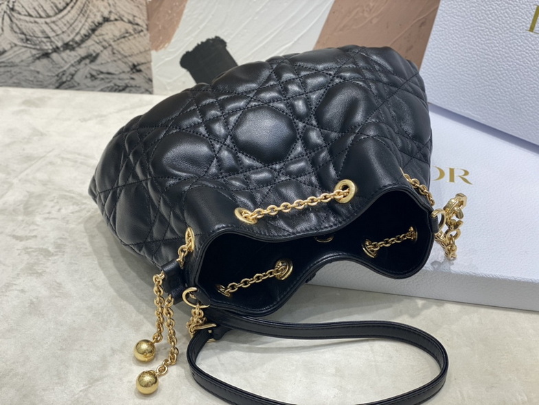 Dior Handbags AAA(Women)-394