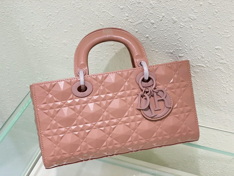 Dior Handbags AAA(Women)-397
