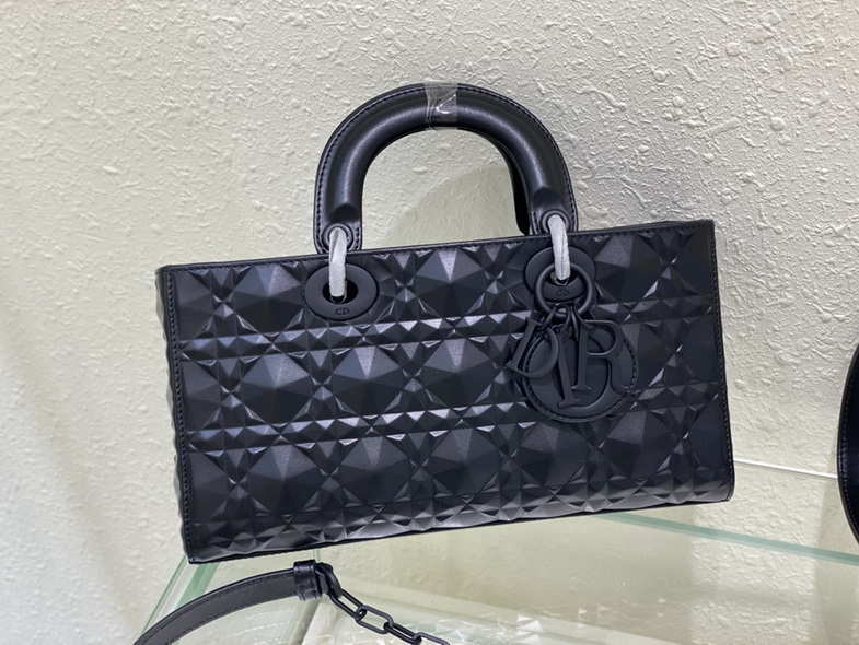 Dior Handbags AAA(Women)-398
