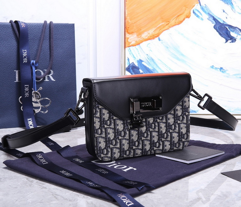 Dior Handbags AAA(Women)-402