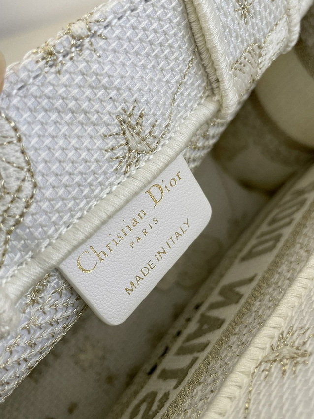 Dior Handbags AAA(Women)-408